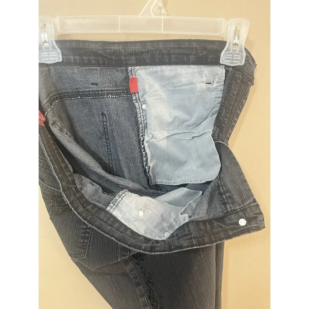 Cosmopolitan Jeanwear Women's Size 8 W32 L30 Dark Wash Embroidered Sequin Flare
